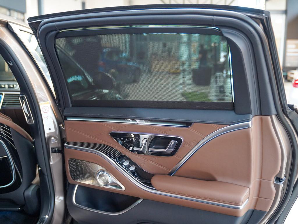 Mercedes-Benz S-Klasse