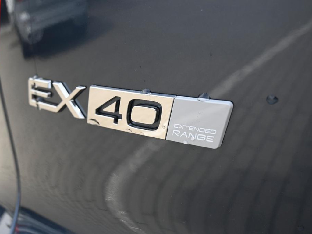 Volvo EX40