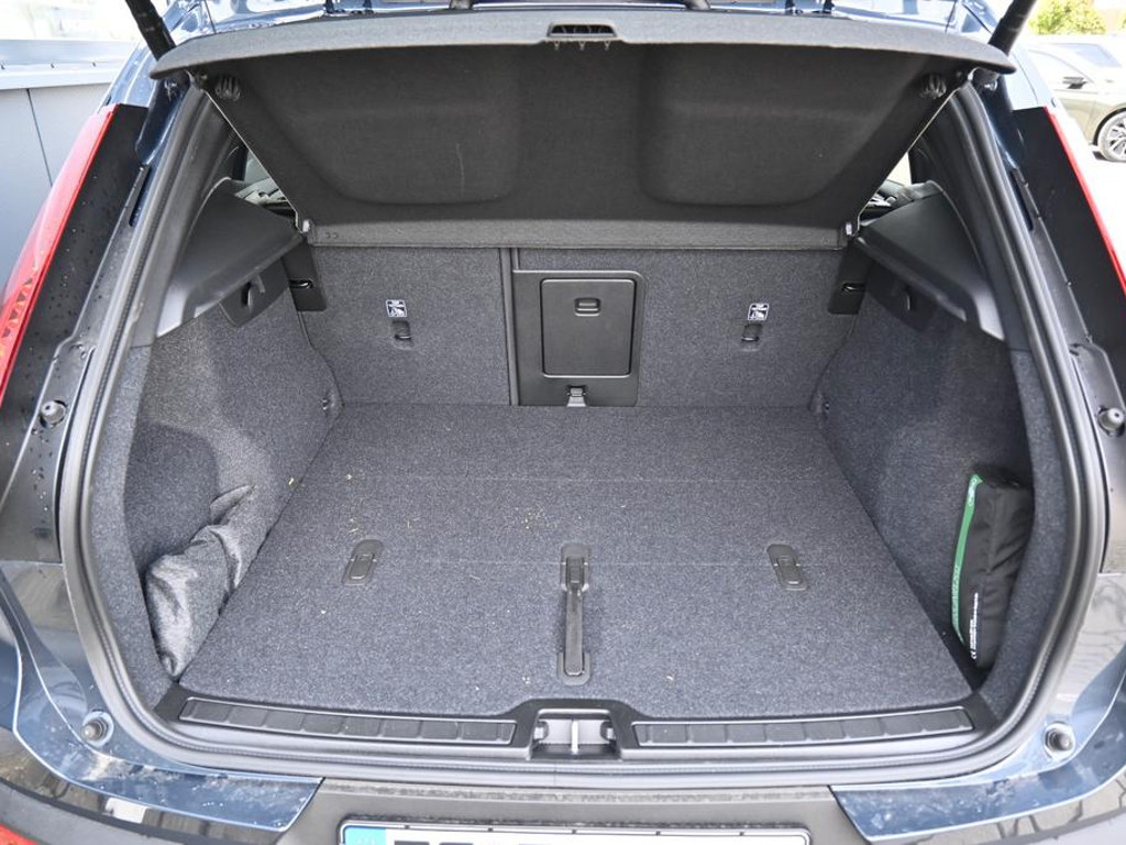 Volvo EX40