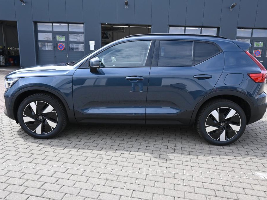 Volvo EX40