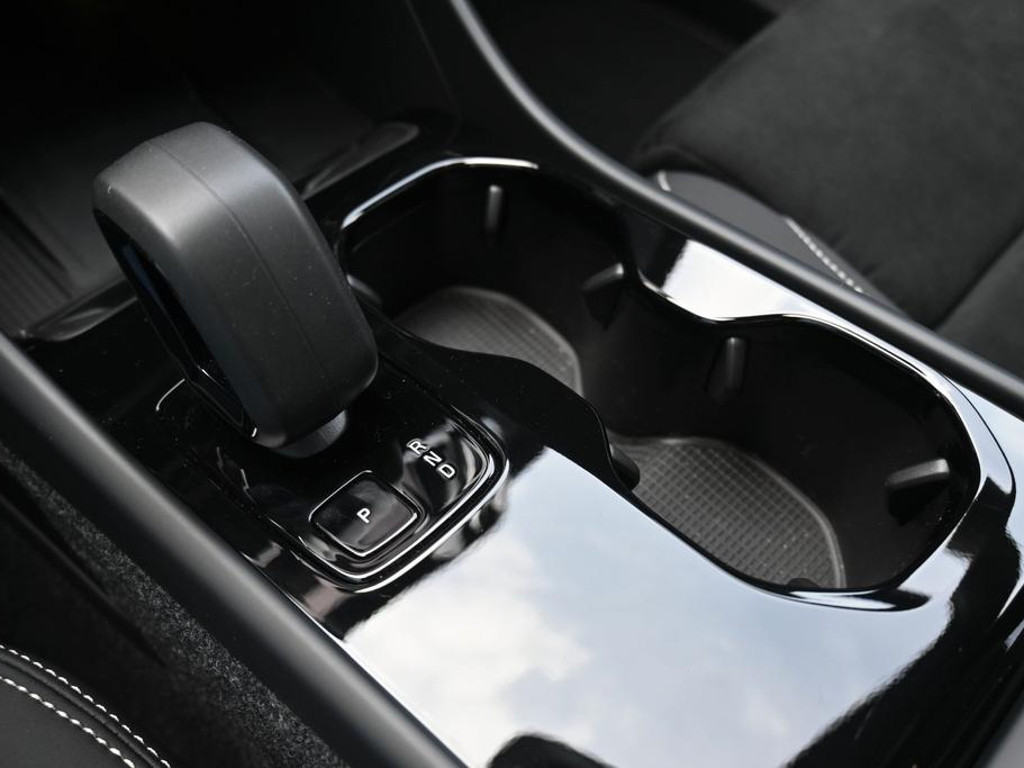 Volvo EX40