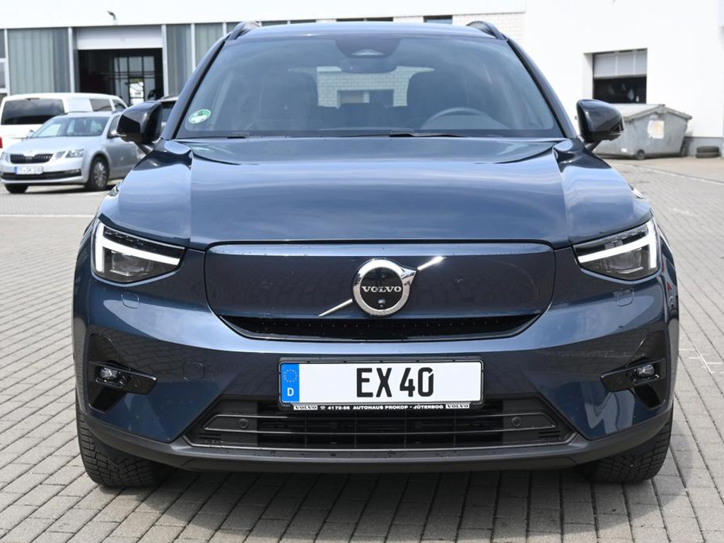 Volvo EX40