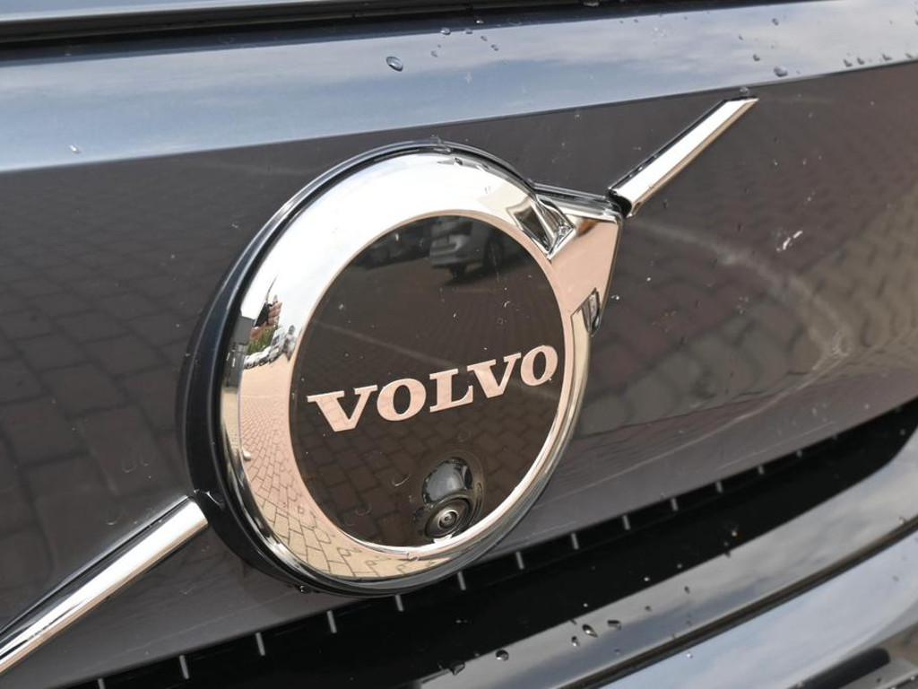 Volvo EX40