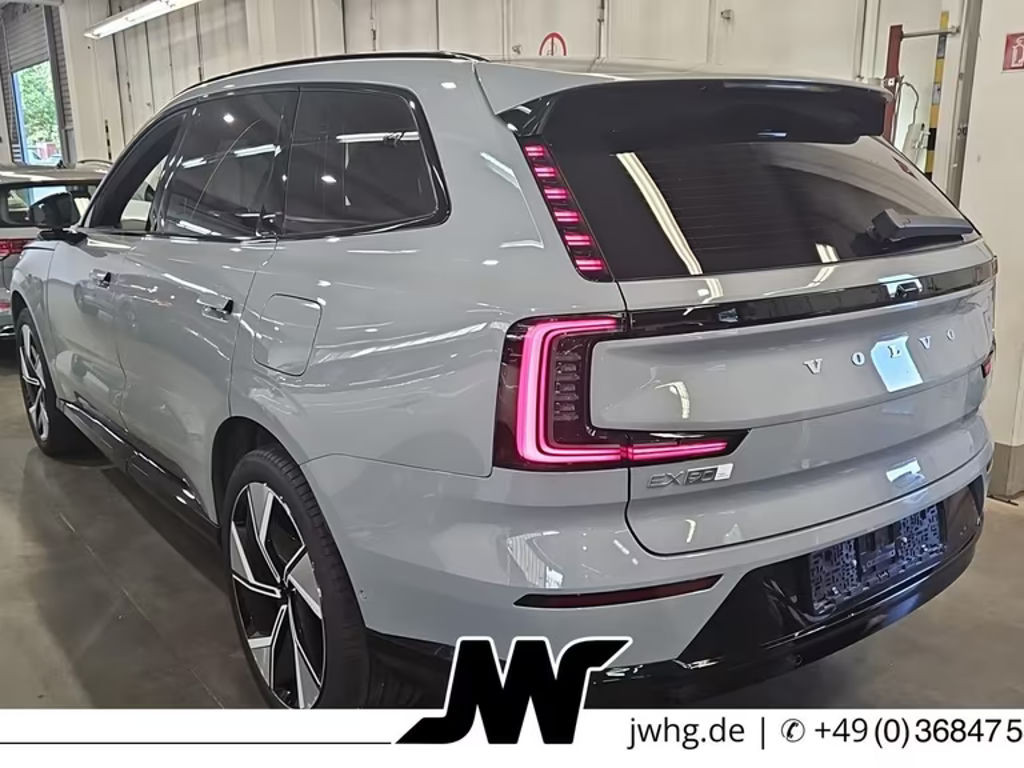 Volvo EX90