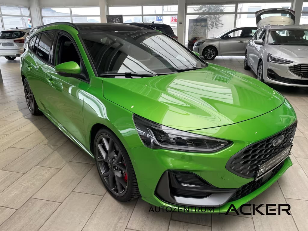 Ford Focus Wagon ST Line