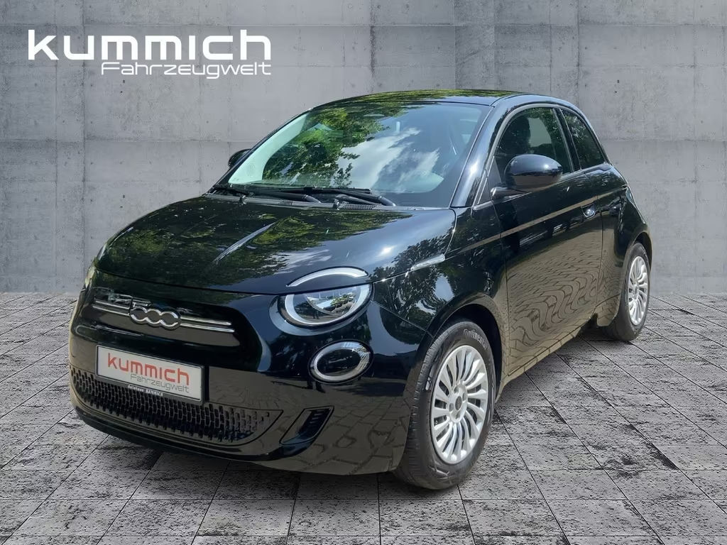 Fiat 500e Action
