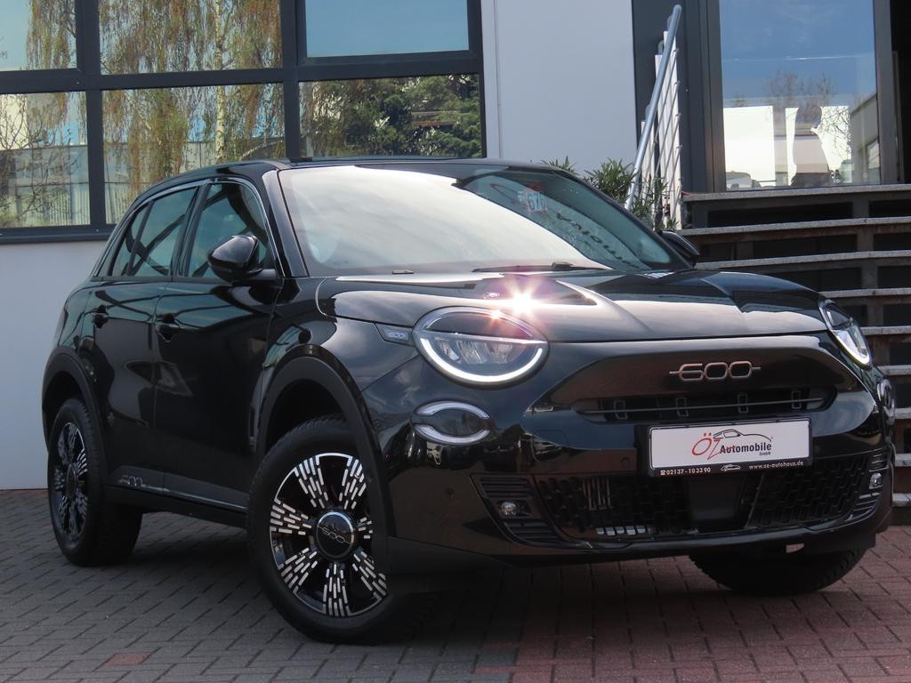 Fiat 600e 1.2 Hybrid T3 Autom. Sitzheizung Klimaauto.
