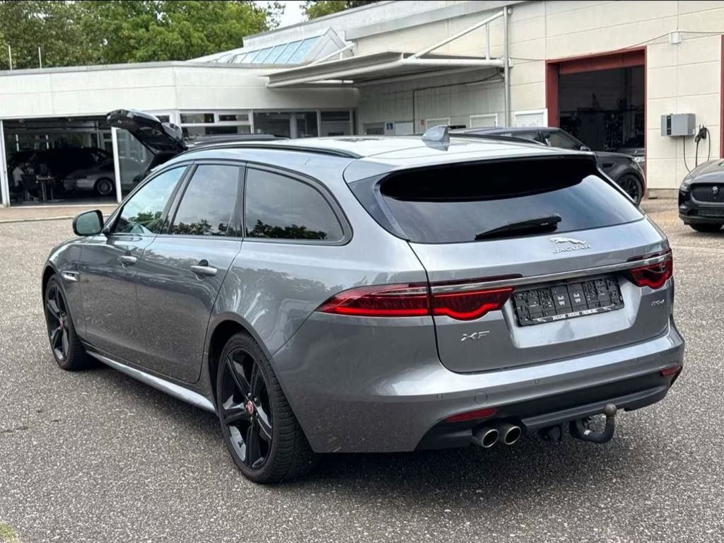 Jaguar XF