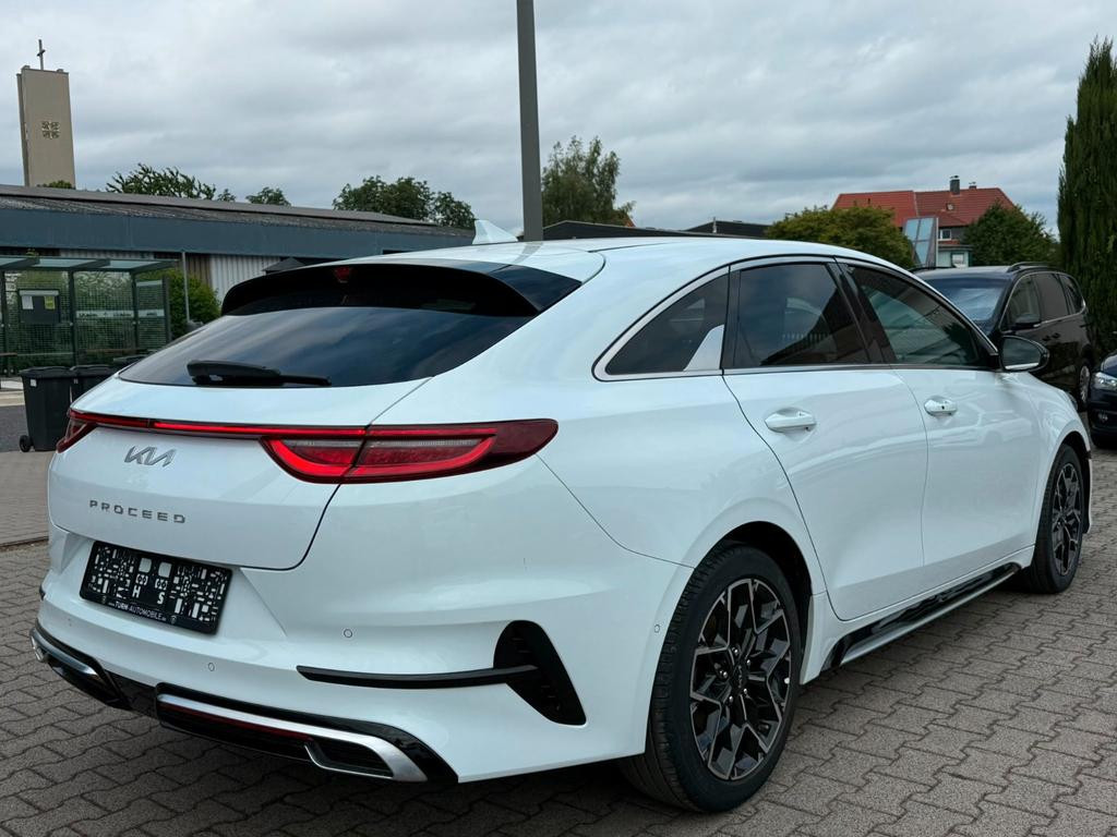 Kia ProCeed