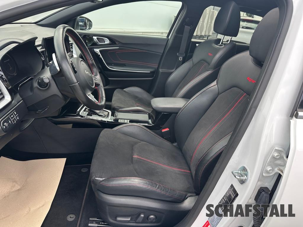 Kia ProCeed