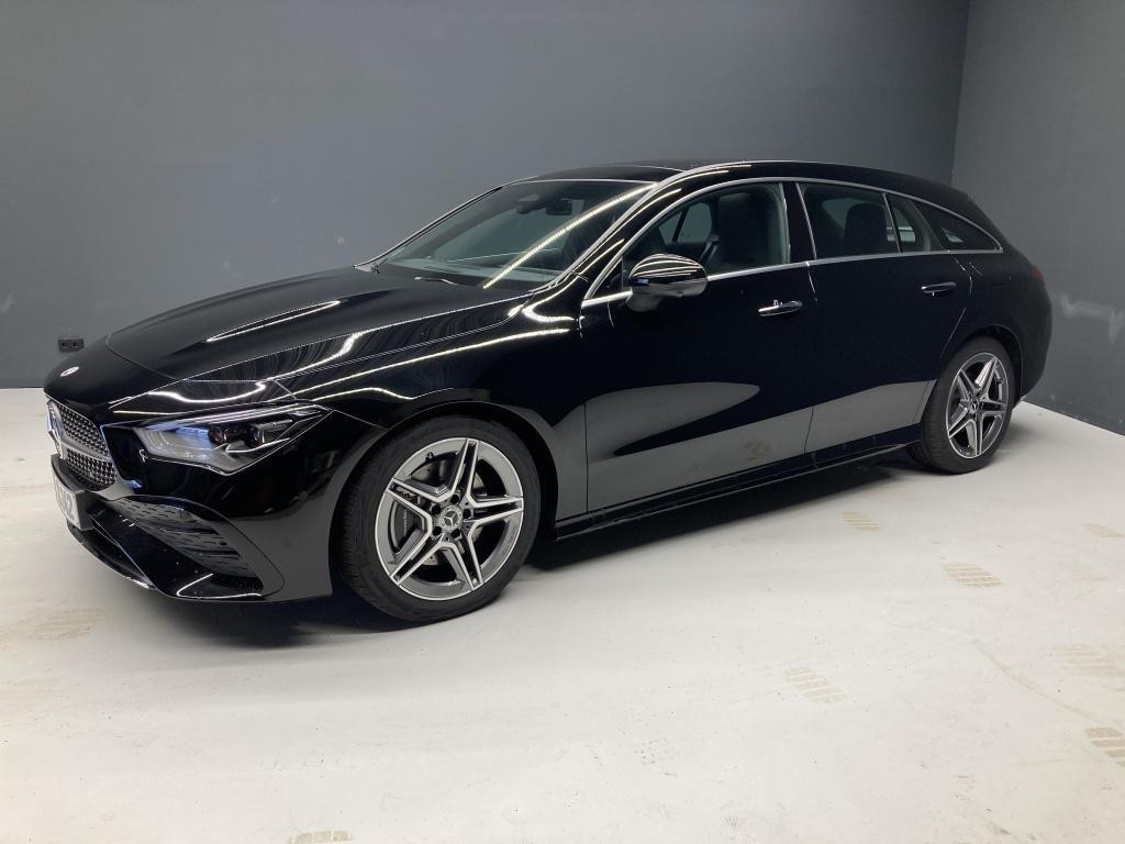 Mercedes-Benz CLA-Klasse CLA 200 AMG Line Sedan