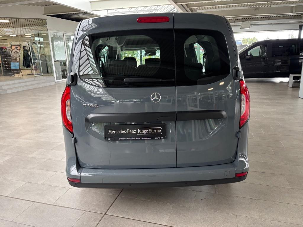 Mercedes-Benz T 180