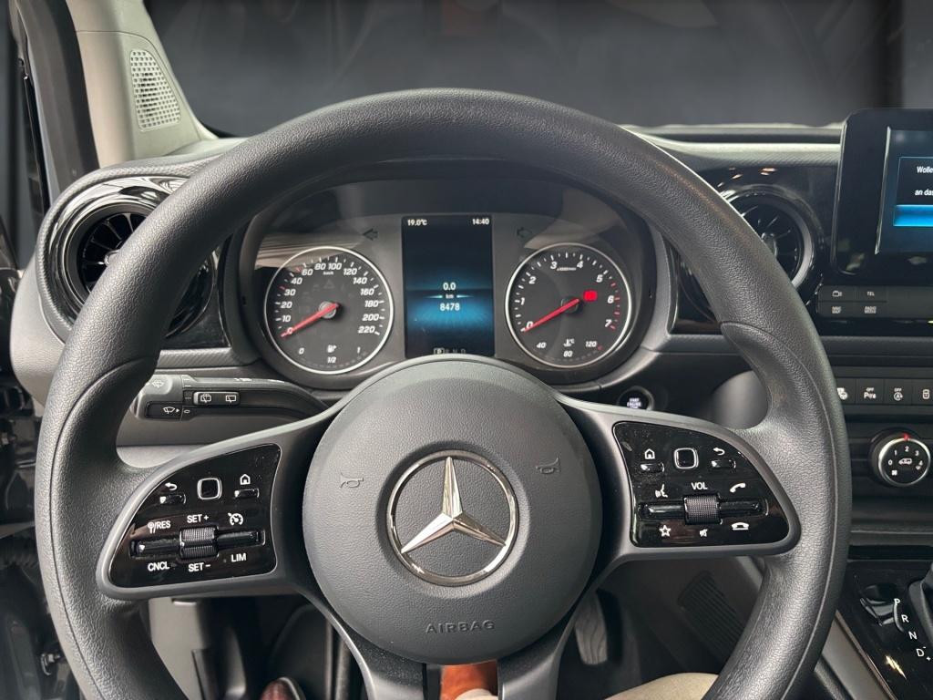 Mercedes-Benz T 180