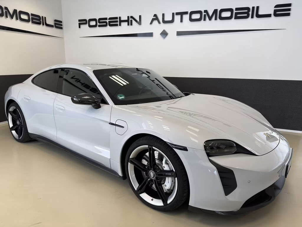 Porsche Taycan Turbo