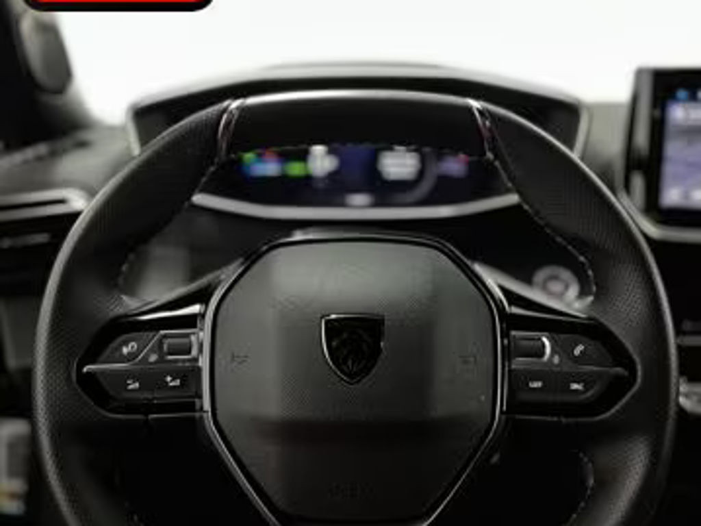 Peugeot e-2008