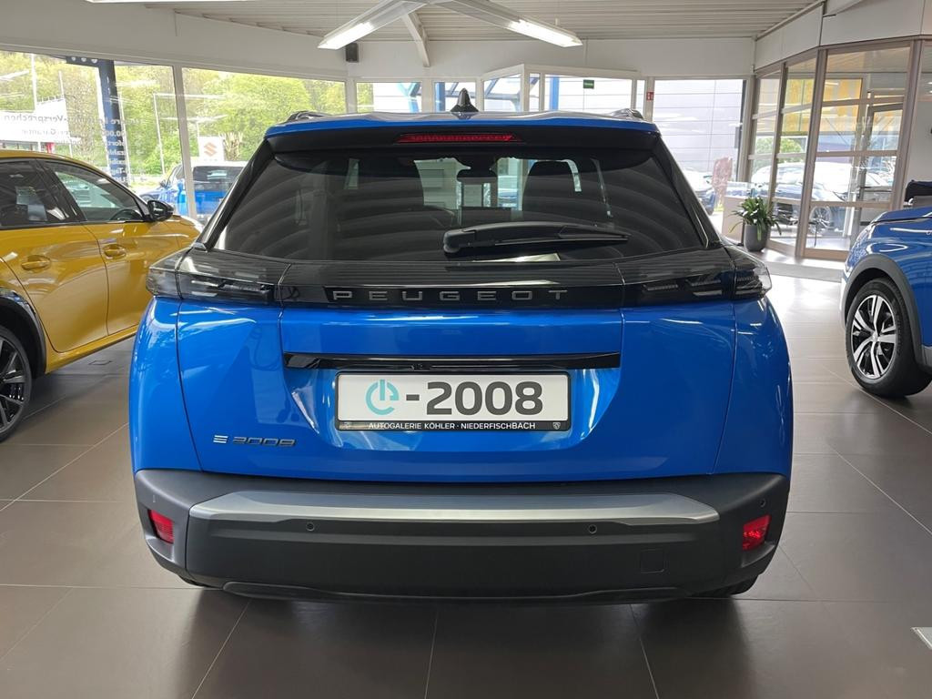Peugeot e-2008