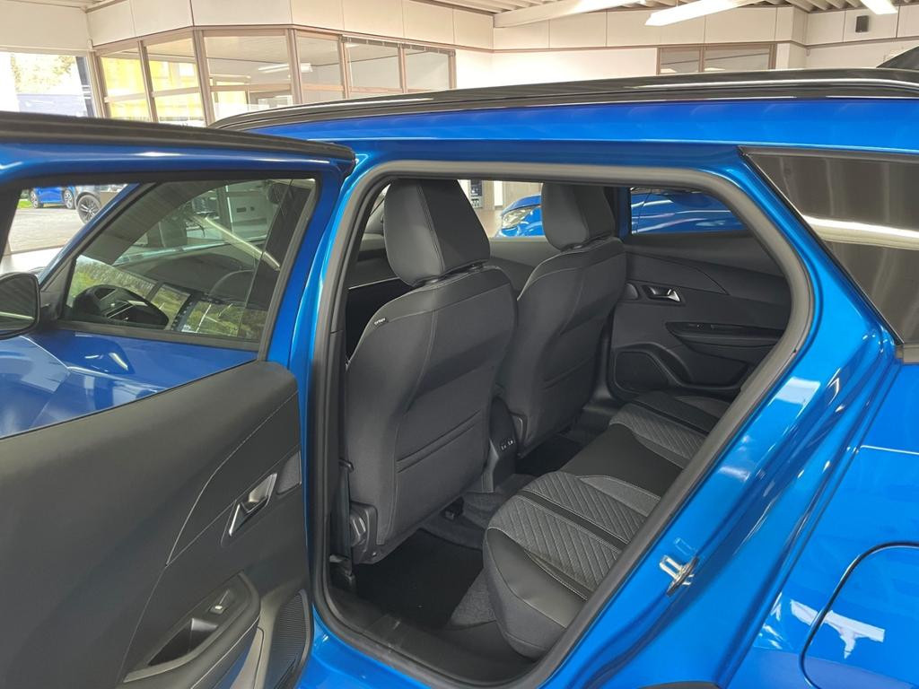 Peugeot e-2008