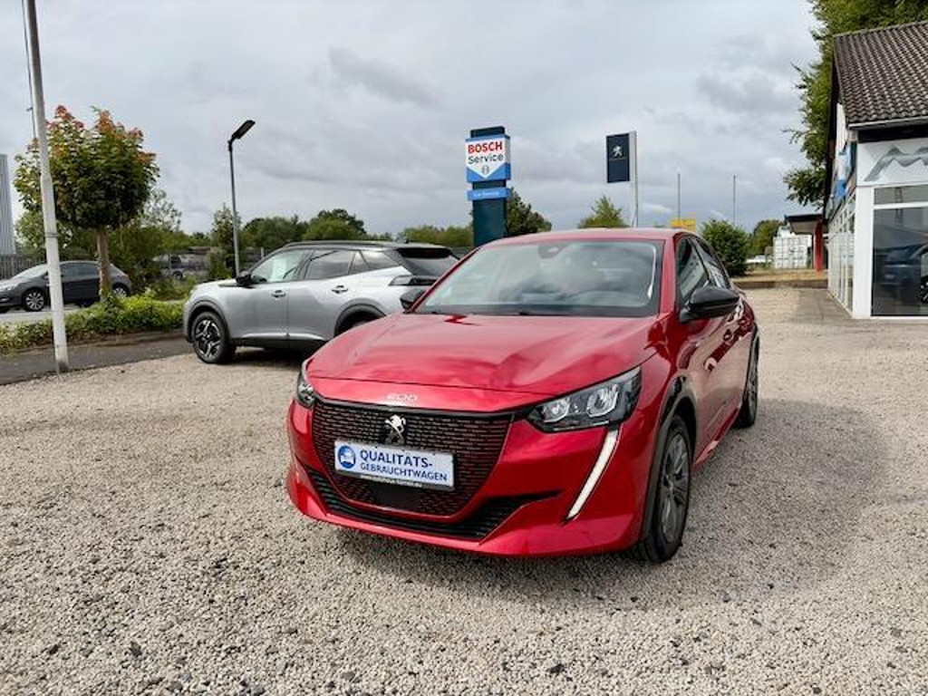 Peugeot e-208