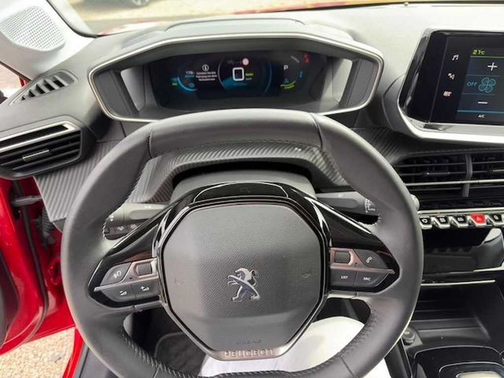 Peugeot e-208