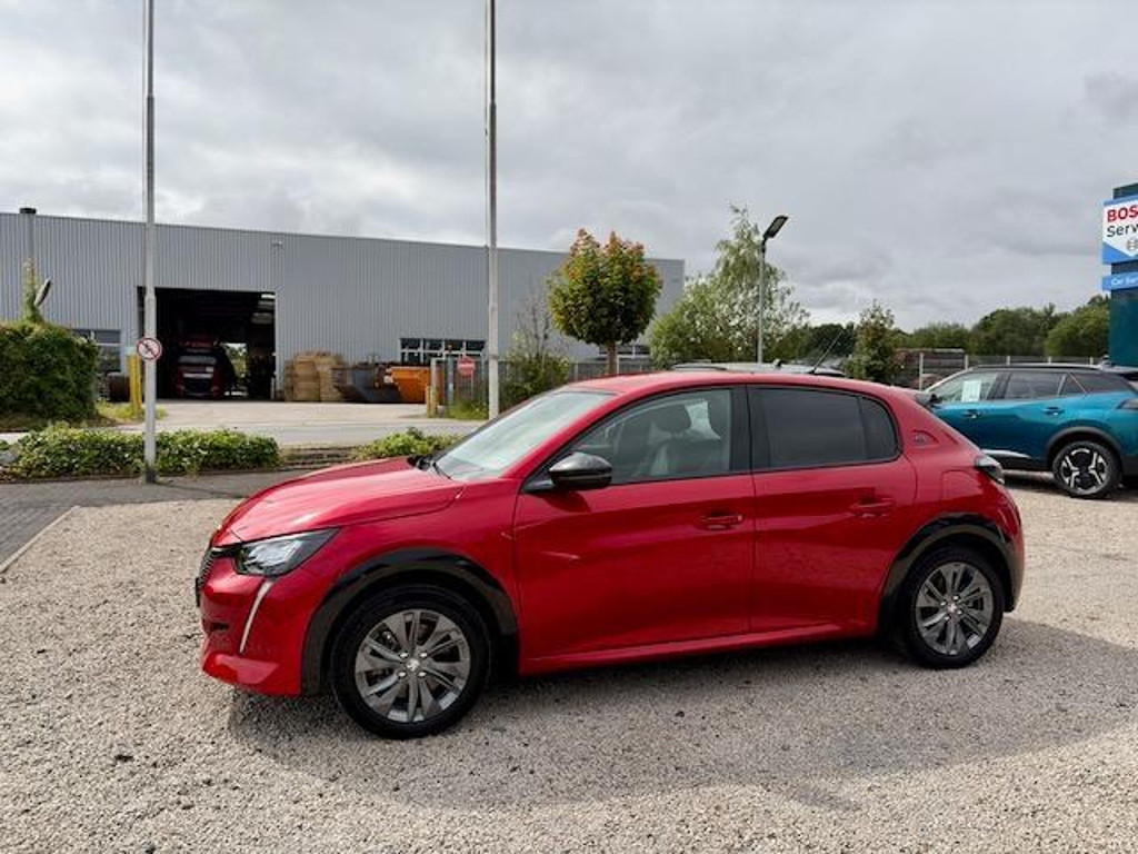 Peugeot e-208