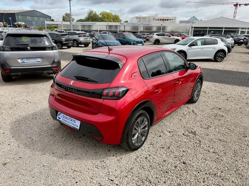 Peugeot e-208