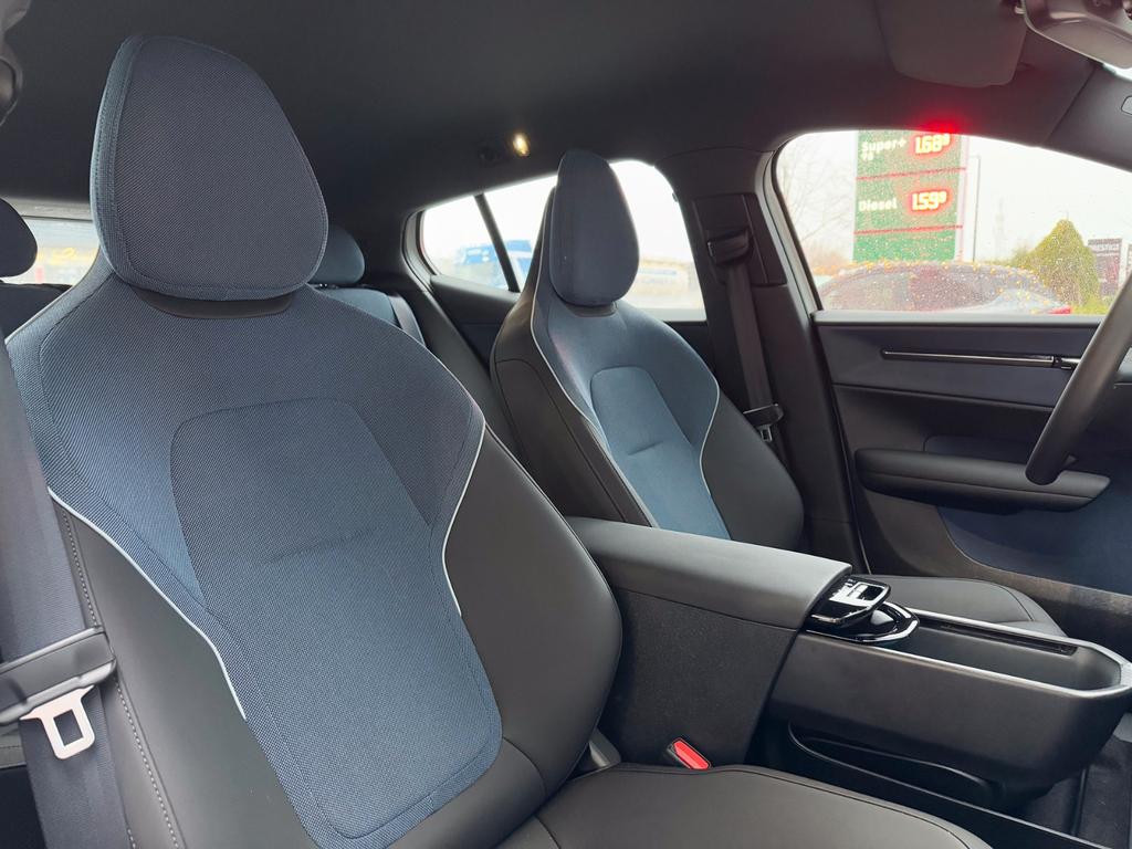 Volvo EX30