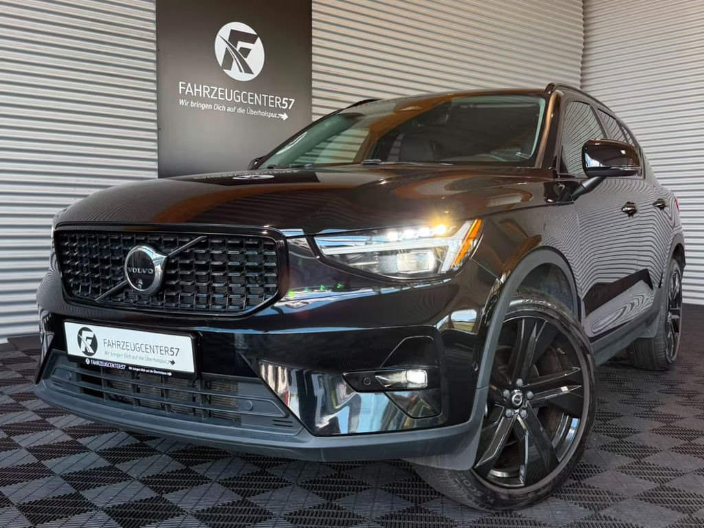 Volvo XC40 Recharge Ultimate Dark