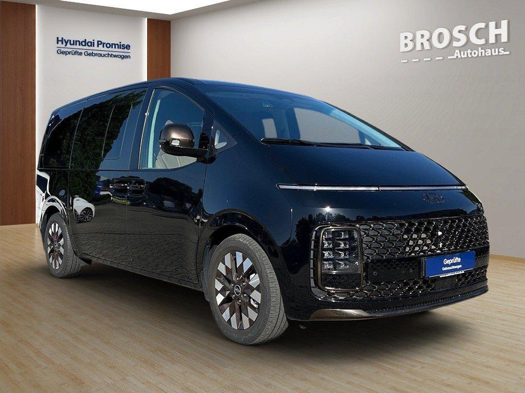 Hyundai Staria Signature Vierwielaandrijving