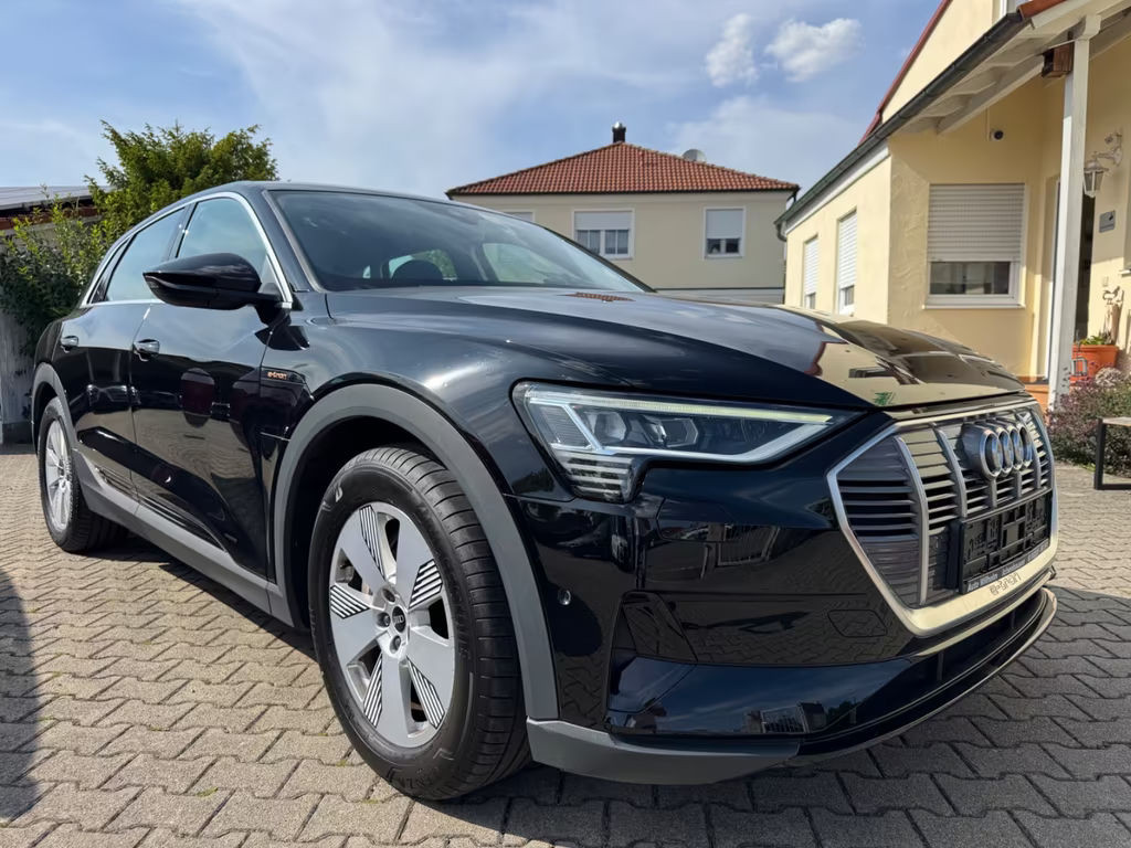 Audi e-tron Quattro 50