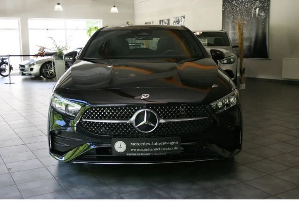 Mercedes-Benz A-Klasse A 180 AMG Line