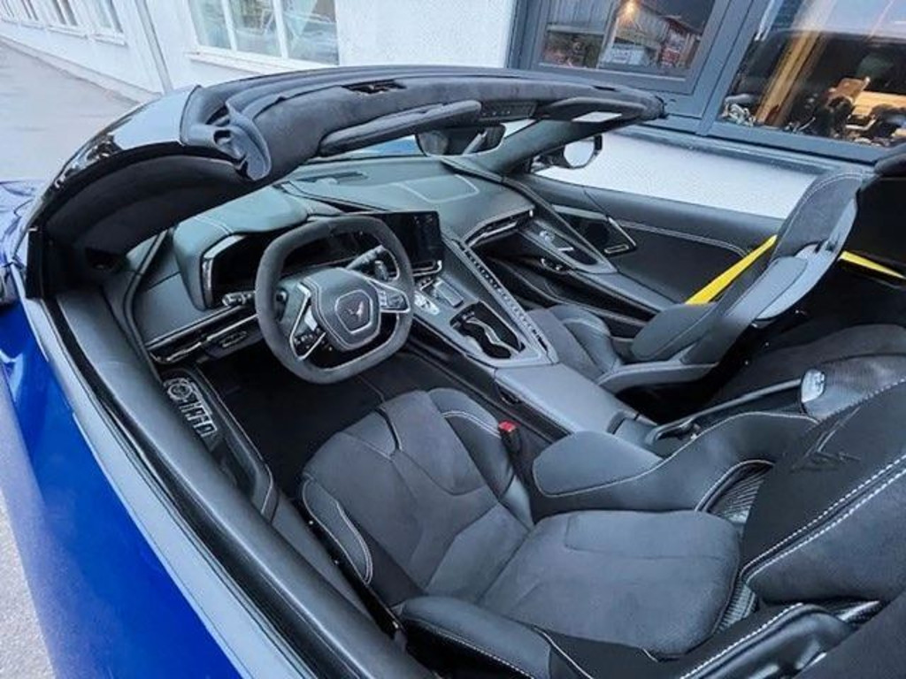 Corvette C8