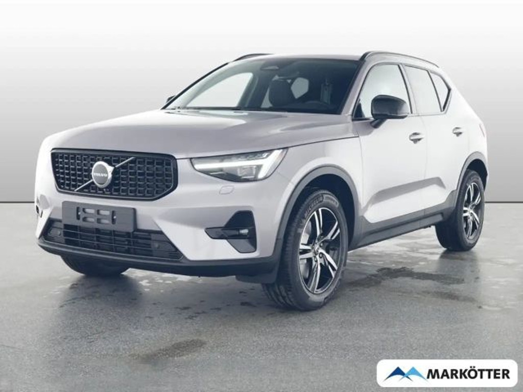 Volvo XC40 Plus Dark