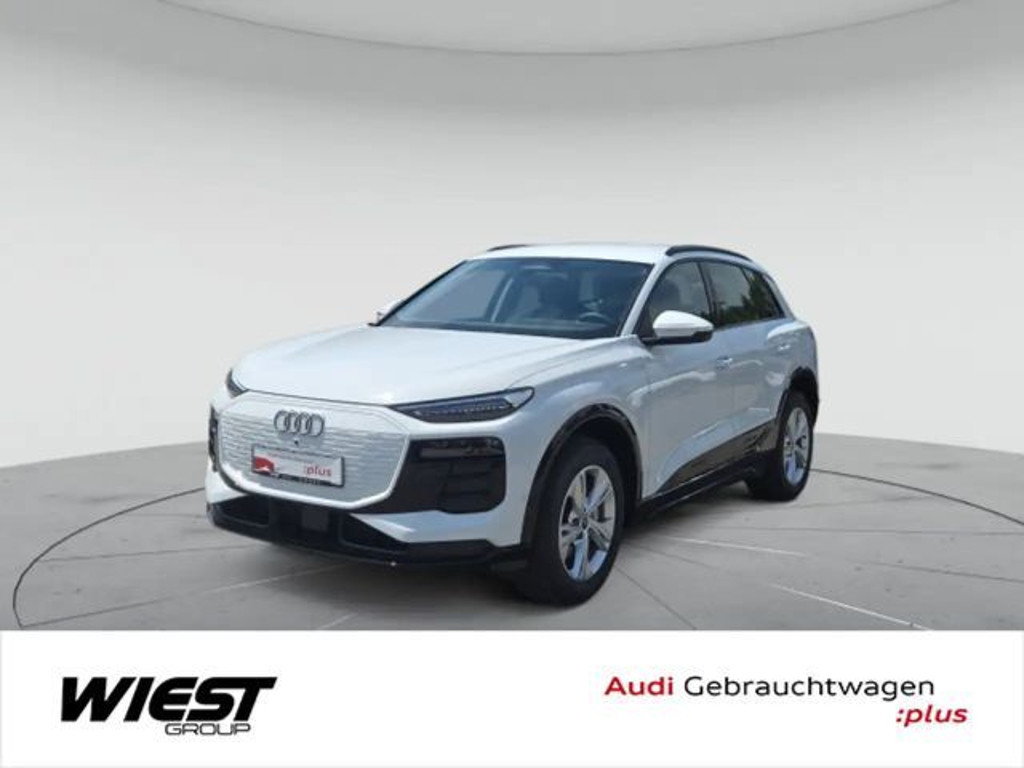Audi Q6 e-tron LEDER/LED/360°VIEW/FAHREN/PARKEN/WÄRME