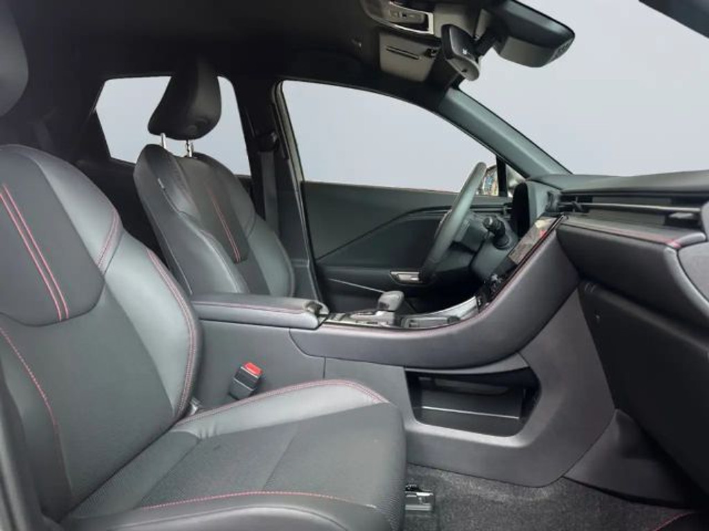 Lexus LBX