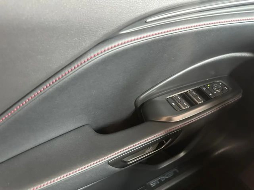 Lexus LBX