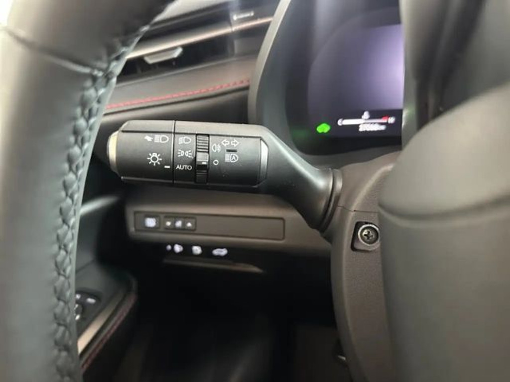 Lexus LBX