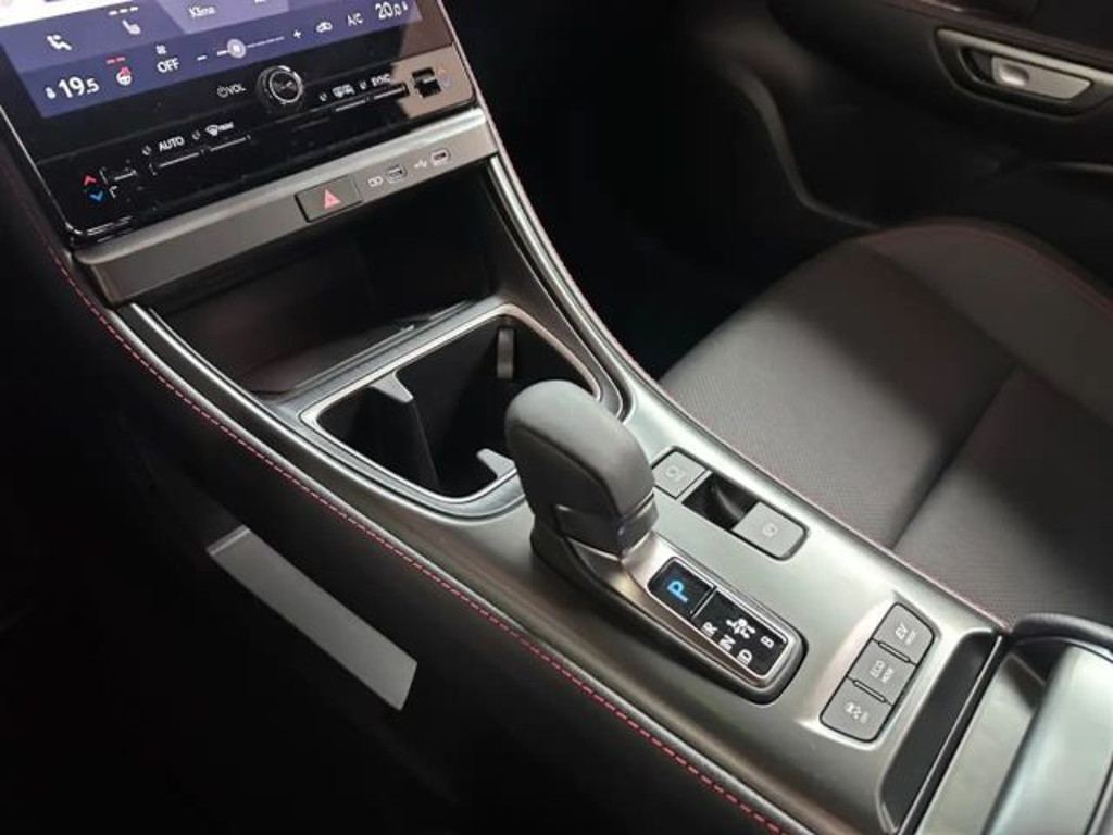 Lexus LBX