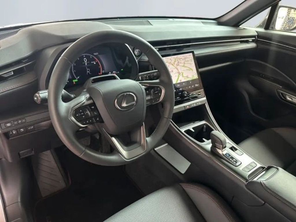 Lexus LBX