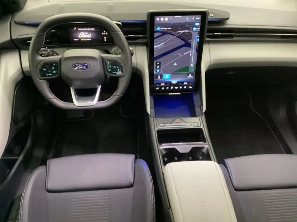Ford Explorer RWD Premium