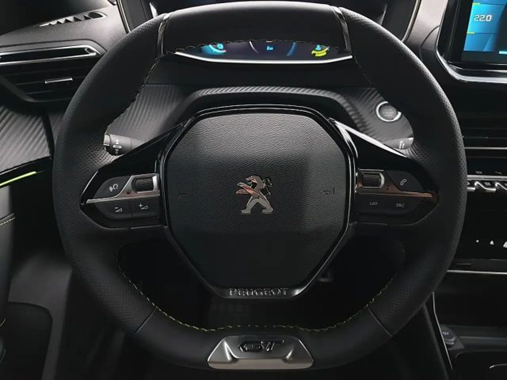 Peugeot e-2008