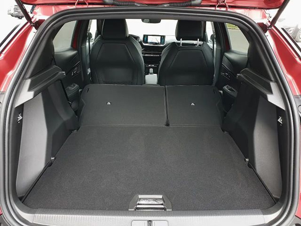 Peugeot e-2008