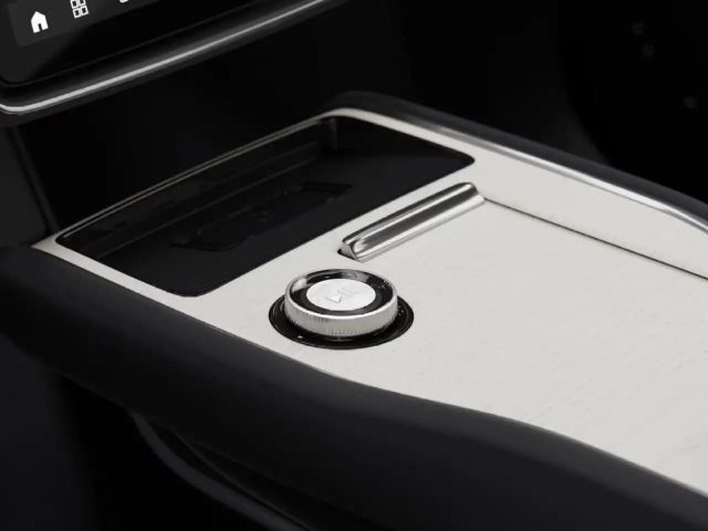 Volvo EX90