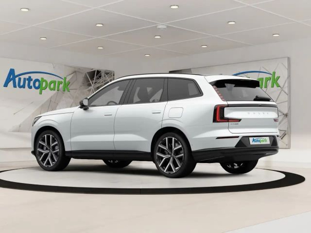 Volvo EX90