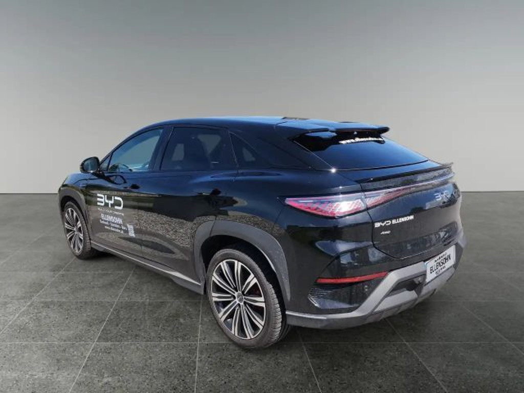 BYD Sealion 7