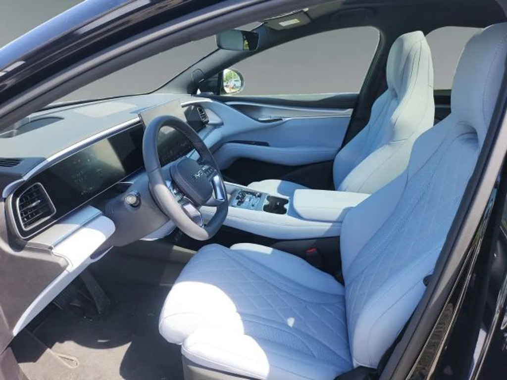 BYD Sealion 7