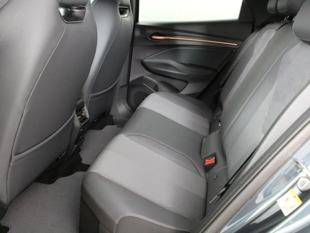 Cupra Raval
