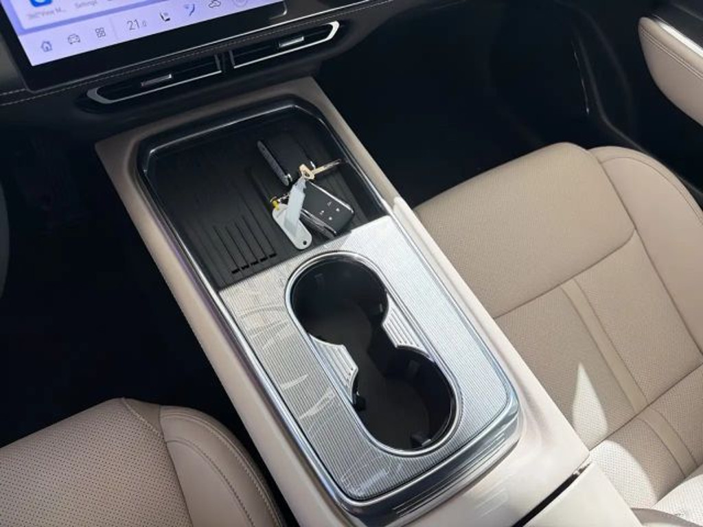 Mazda 6e