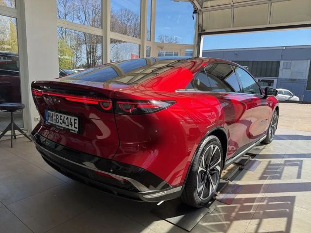 Mazda 6e