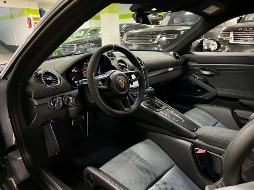 Porsche Cayman