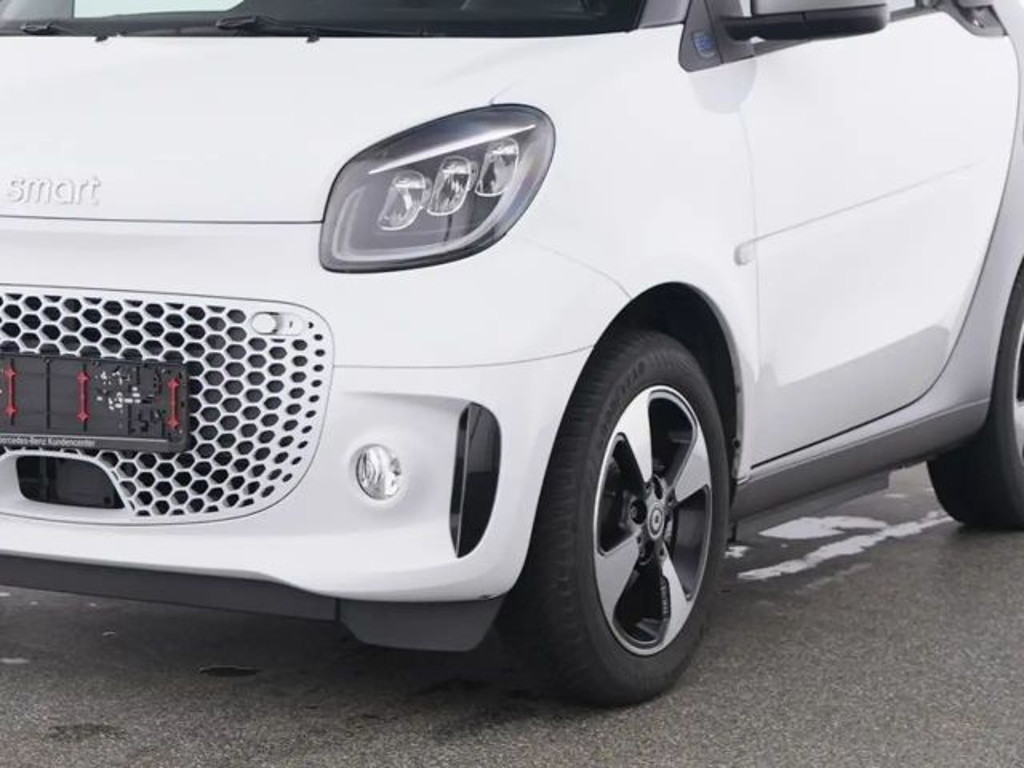 Smart EQ fortwo Passion Cabrio 22kw onboard charger